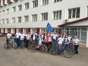 Газовики республики Коми приняли участие в «Велоночи-2017»